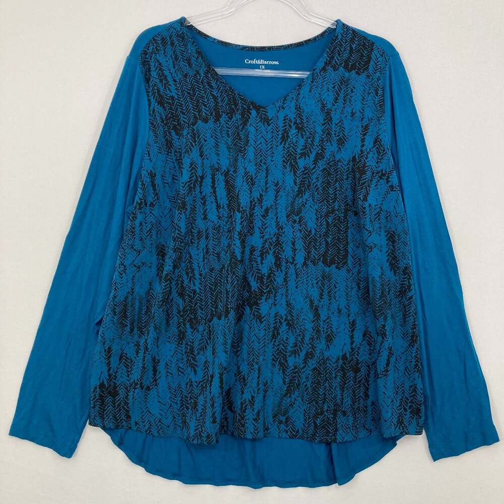Croft & Barrow size 1X Black Blue Chevron Abstract Knit V Neck Long Sleeve Top